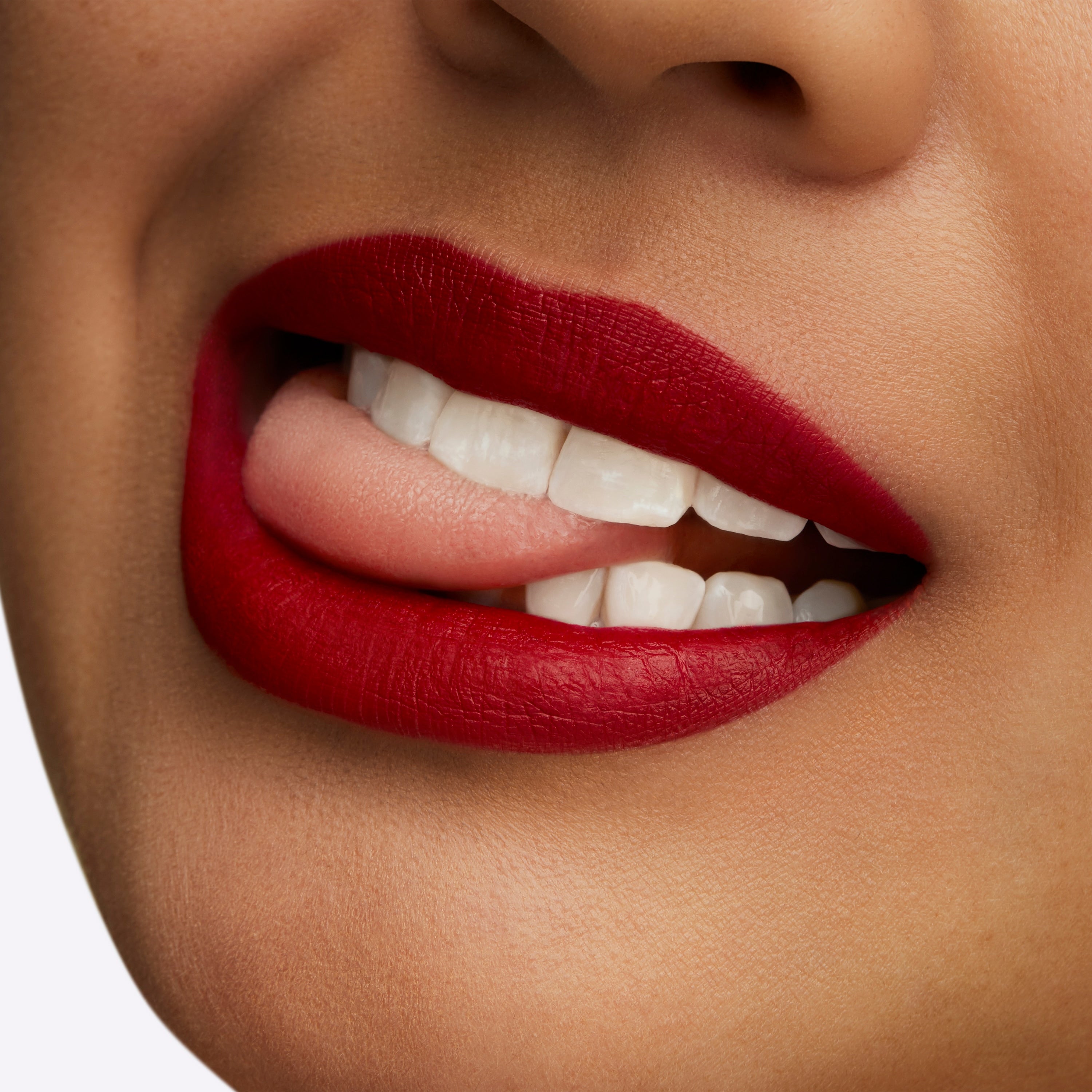 Retro Matte Lipstick - Everyday Beauty Essential