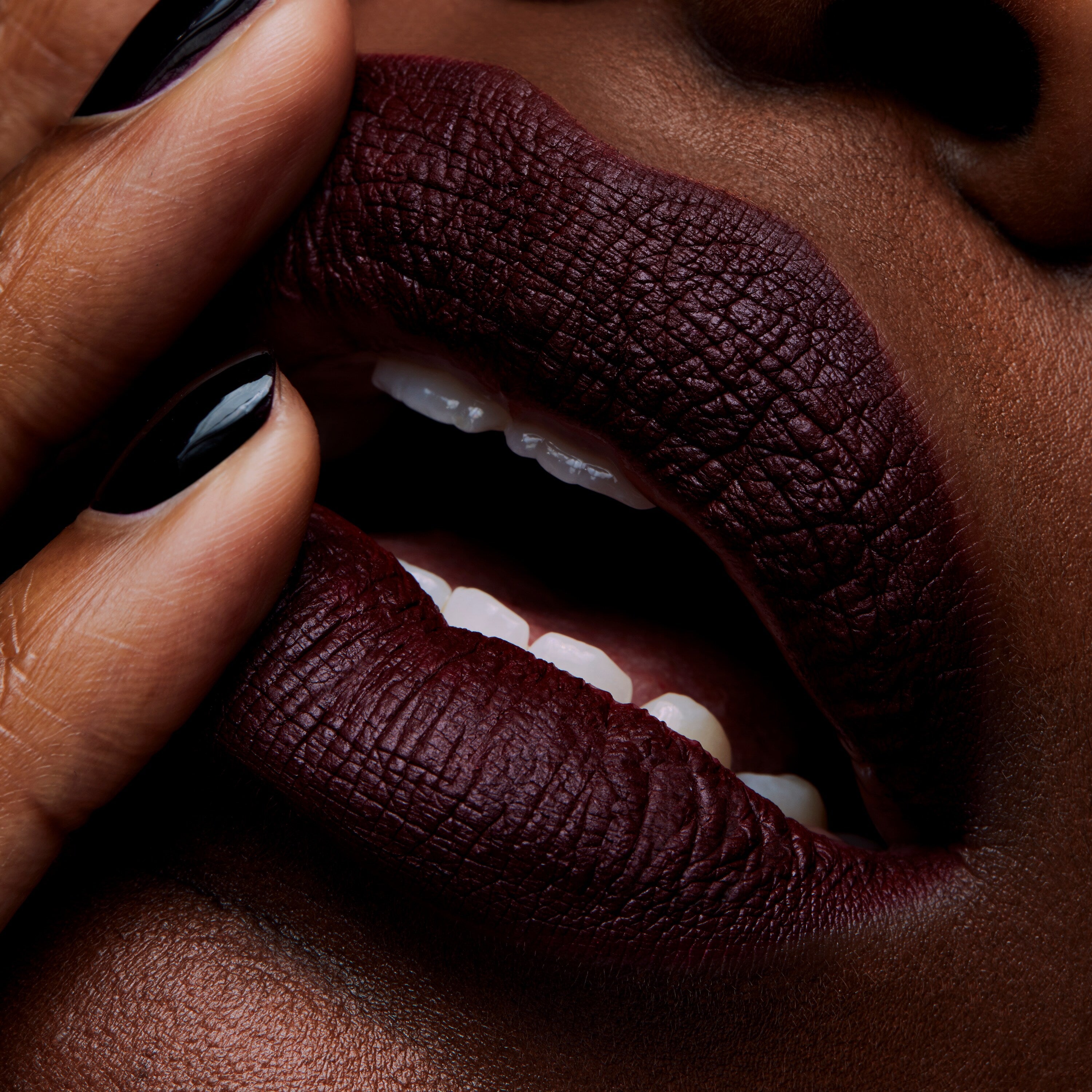Retro Matte Liquid Lipcolour - Everyday Beauty Essential