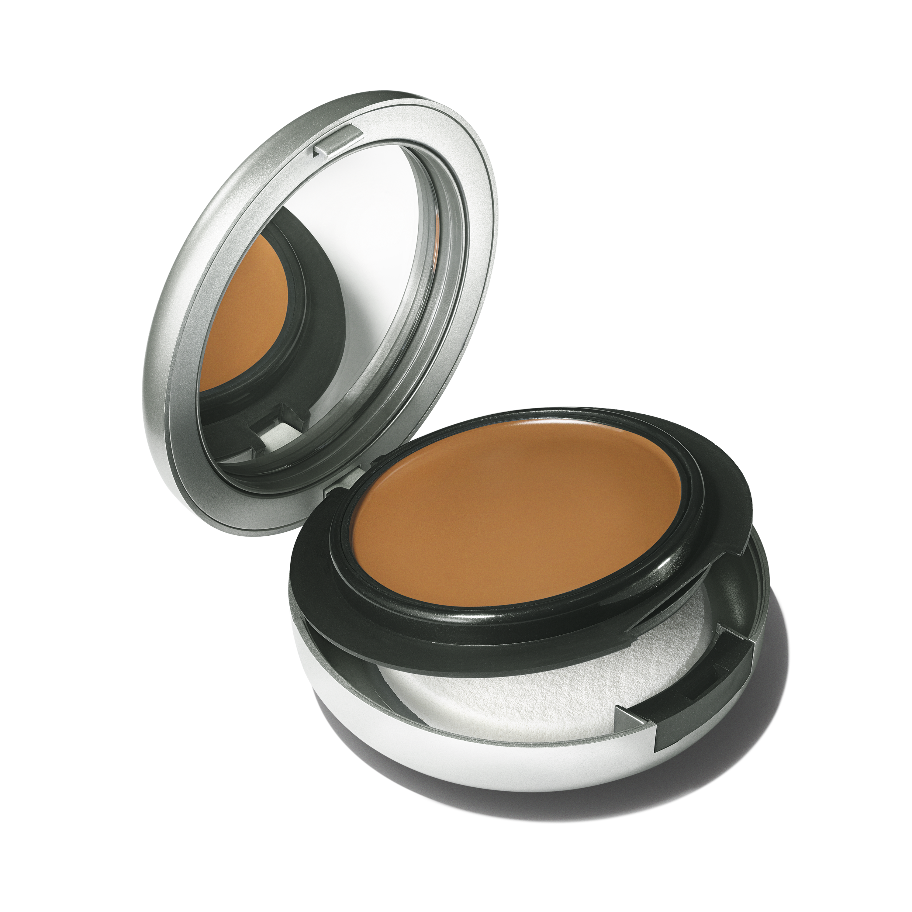 Studio Fix Tech Cream-To-Powder Foundation - Everyday Beauty Essential