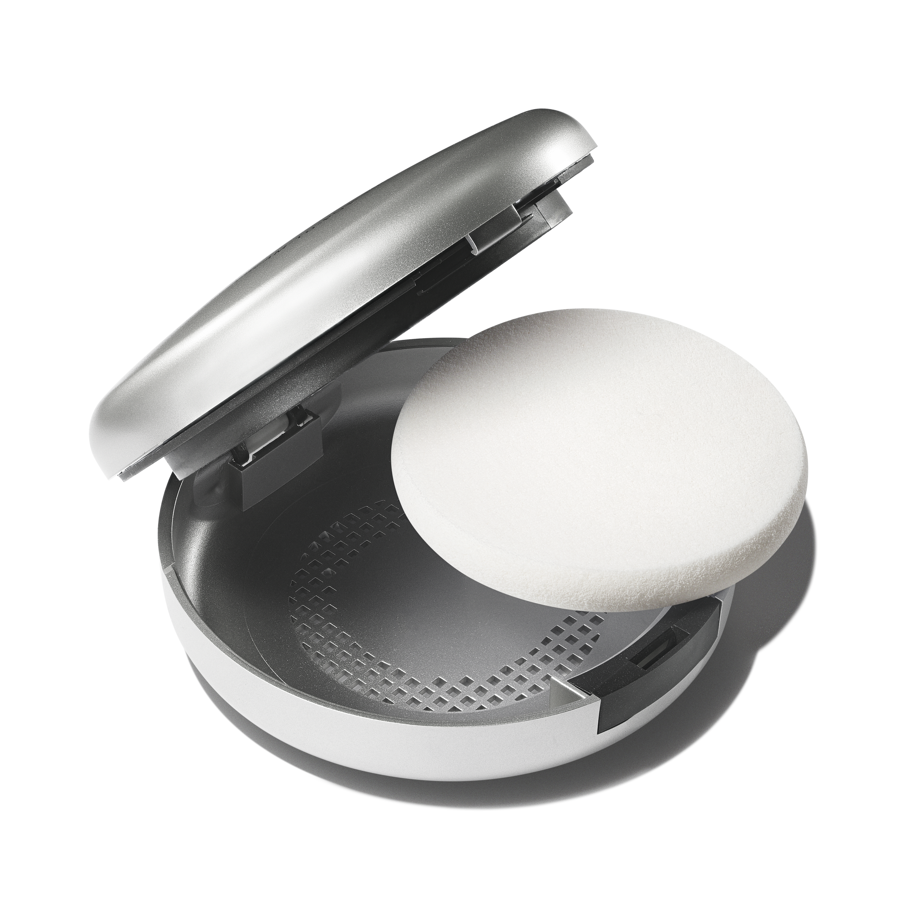 Studio Fix Tech Cream-To-Powder Foundation - Everyday Beauty Essential