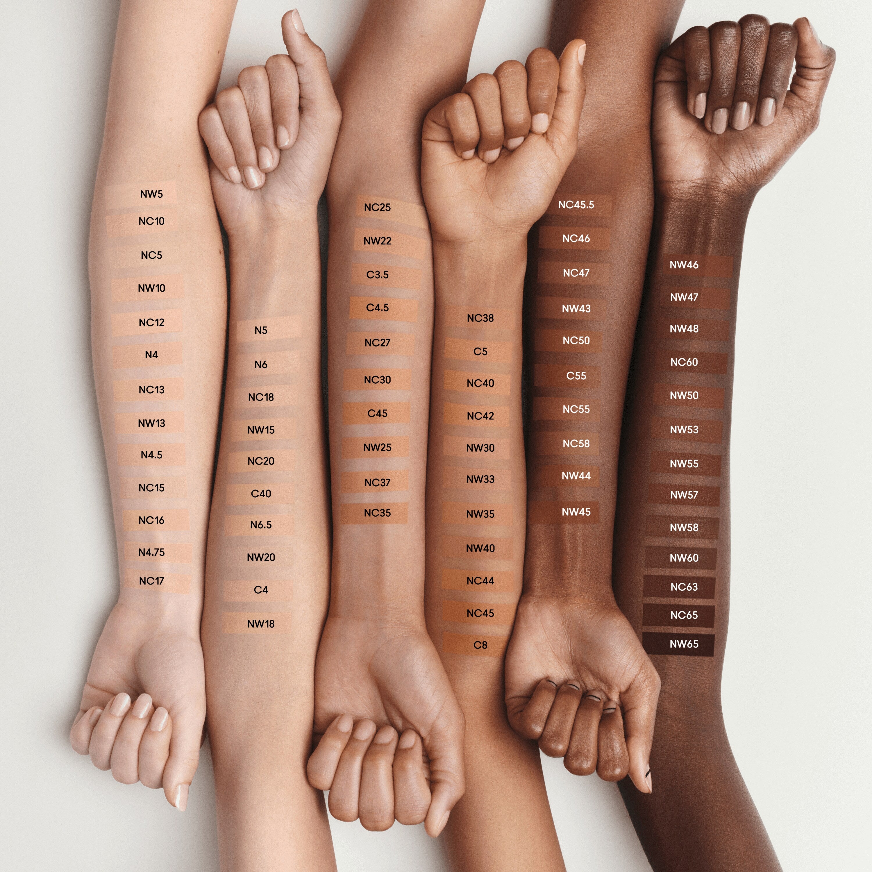 Studio Fix Fluid SPF 15 24HR Matte Foundation + Oil Control - Everyday Beauty Essential
