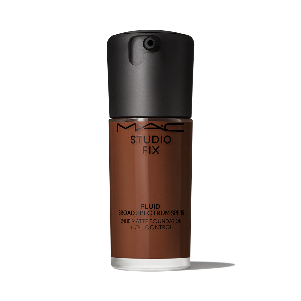 Studio Fix Fluid SPF 15 24HR Matte Foundation + Oil Control - Everyday Beauty Essential